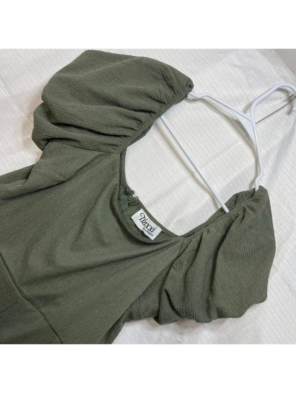 Trixxi Olive Green Puff Sleeve Jumpsuit with Wide Legs XL